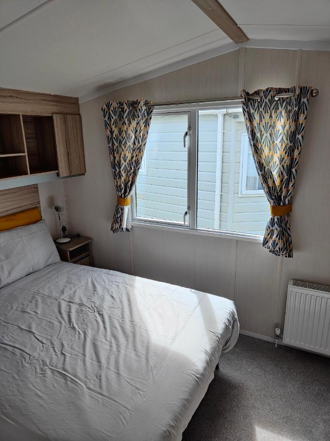 J6 Static Caravan, Fairway Holiday Park Sandown Exterior foto